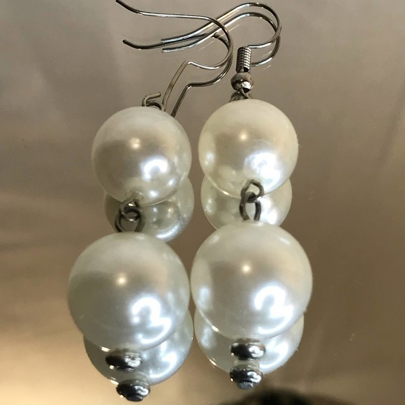 Gold-Tone Crystal & Imitation Pearl Drop Earrings - Picture 1 of 2